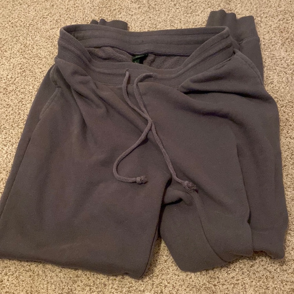 Wild fable sweatpants, color grey size medium.